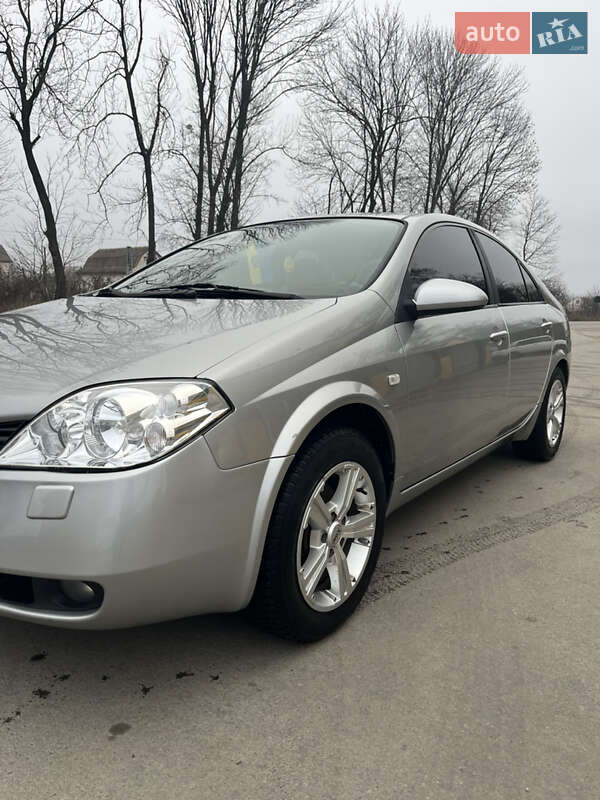 Седан Nissan Primera 2004 в Гайсину