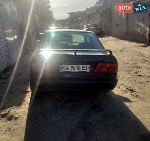 Седан Nissan Primera 1991 в Киеве