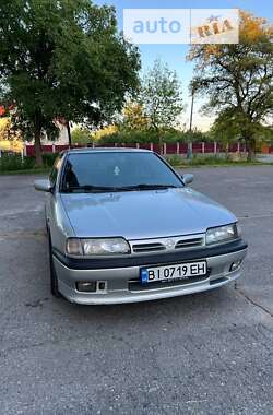 Седан Nissan Primera 1996 в Гадяче