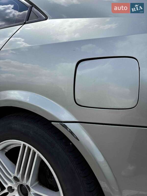 Седан Nissan Primera 2006 в Киеве