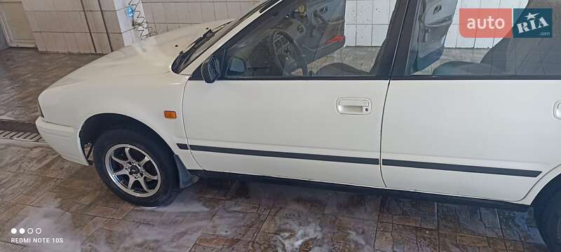 Універсал Nissan Primera 1990 в Овідіополі