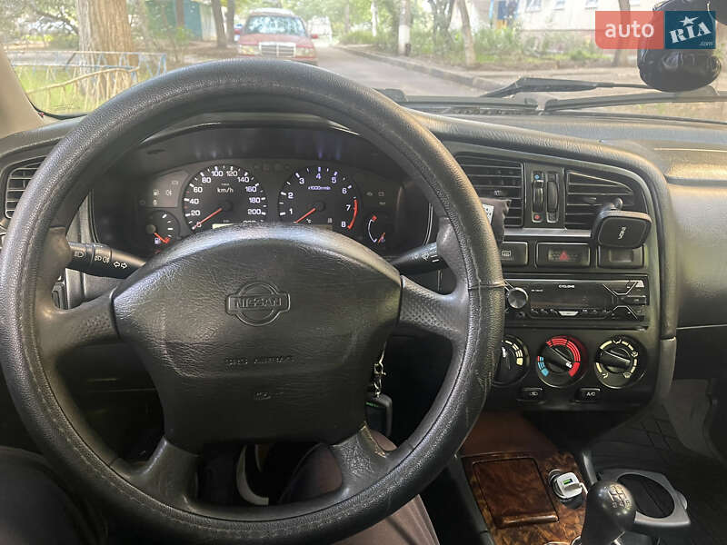 Седан Nissan Primera 1998 в Одесі