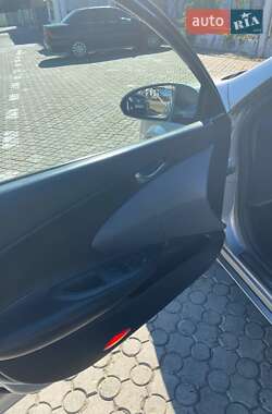 Седан Nissan Primera 2003 в Черновцах