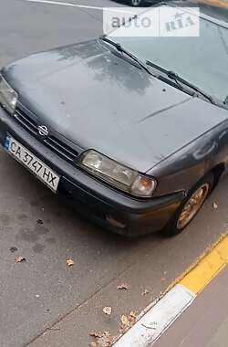 Седан Nissan Primera 1991 в Ірпені