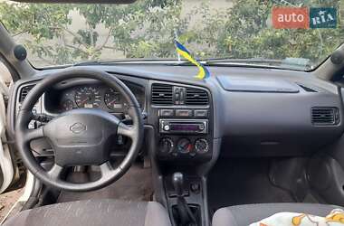 Седан Nissan Primera 1998 в Черкасах