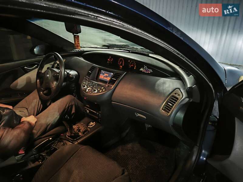 Седан Nissan Primera 2003 в Николаеве