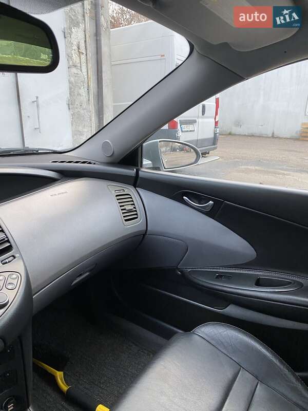 Лифтбек Nissan Primera 2002 в Киеве