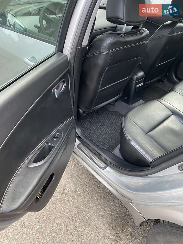 Лифтбек Nissan Primera 2002 в Киеве