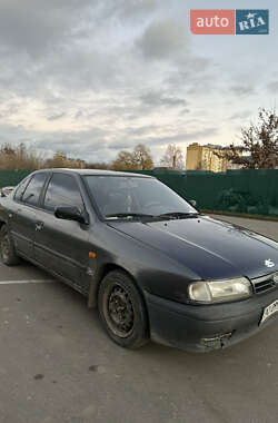 Седан Nissan Primera 1994 в Ивано-Франковске