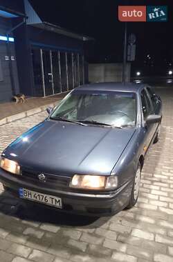 Седан Nissan Primera 1993 в Білгороді-Дністровському