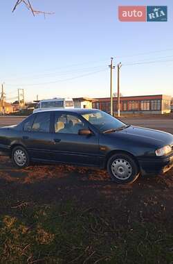 Седан Nissan Primera 1993 в Білгороді-Дністровському