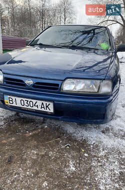 Седан Nissan Primera 1993 в Полтаві