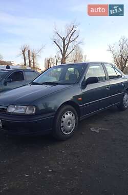 Седан Nissan Primera 1993 в Білгороді-Дністровському