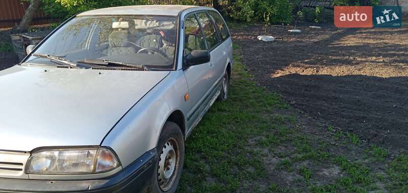 Універсал Nissan Primera 1992 в Гадячі