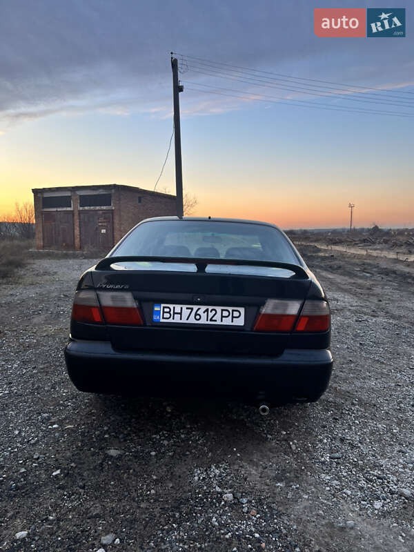 Седан Nissan Primera 1997 в Червонознаменке