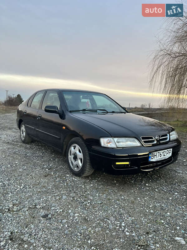 Седан Nissan Primera 1997 в Червонознаменке
