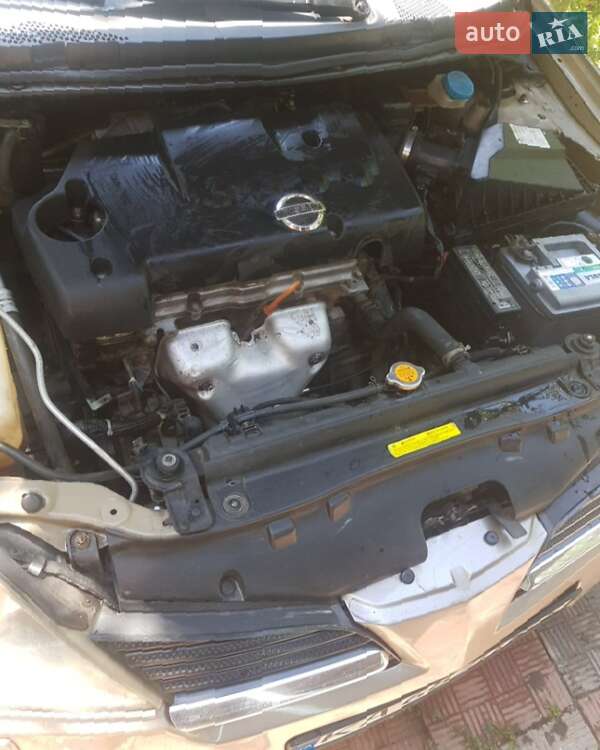 Седан Nissan Primera 2005 в Бродецком