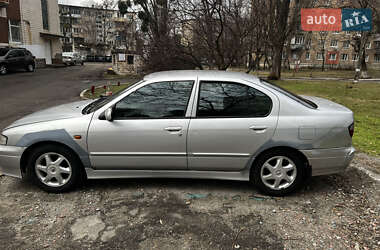 Седан Nissan Primera 1998 в Києві