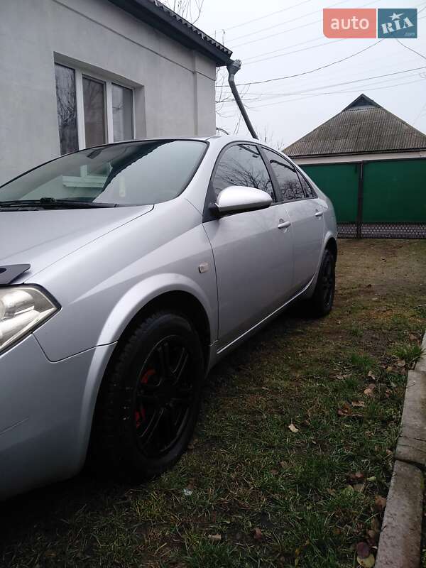 Седан Nissan Primera 2002 в Миргороде