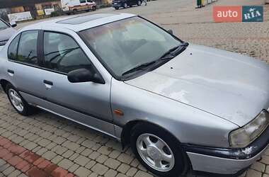 Седан Nissan Primera 1992 в Снятині