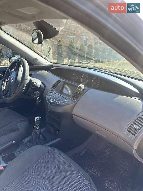 Седан Nissan Primera 2003 в Тернополі