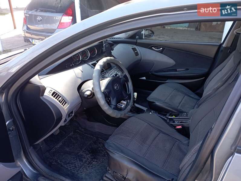 Седан Nissan Primera 2003 в Одессе