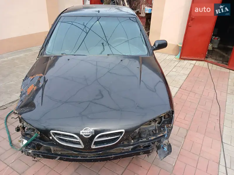 Nissan Primera 2000