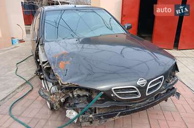 Седан Nissan Primera 2000 в 