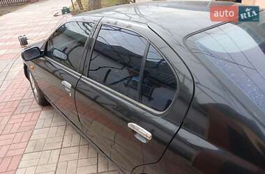 Седан Nissan Primera 2000 в 