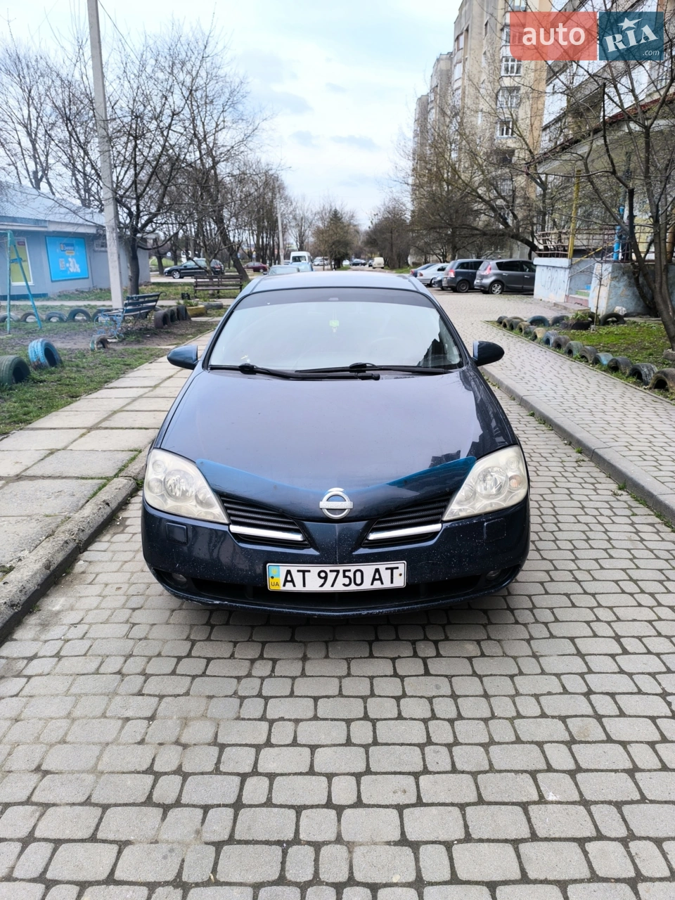 Продам Ніссан. Вкладень не потребує. Ходова в ідеальному стані, вся перебрана. Салон також в ідеальному стані не прокурена. Дно не гниле і натяку на гниль немає. Планувалась обробка дна. Зашумлені передні та задні двері. Їде як на газу так і на бензині ідентично. Розхід 11 л газу по місту. Мотор в чудовому стані рідний пробіг 290 тисяч. Є комплект коліс з зимовою резиною. Незначні нюанси по кузову які на їзду не впливають. (від попереднього власника) так як машині вже 22 роки.  Масло замінено на пробілі 290 тис. Антифриз поміняний з промиванням системи цілої. на Пробізі 286 тис. Колеса літні нові куплені і поставлені 06.05.2025 р, також порівняні диски. Дальше поміняне все що тільки могло бути поміняне по розхідниках. Кондиціонер працює і заправлений. 
Можливий обмін на ваше авто  За деталями телефонуйте
Перекупи прошу не турбувати.
По доках я власник.