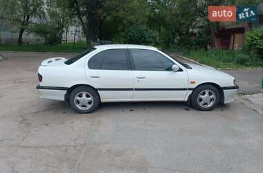 Седан Nissan Primera 1996 в Смілі