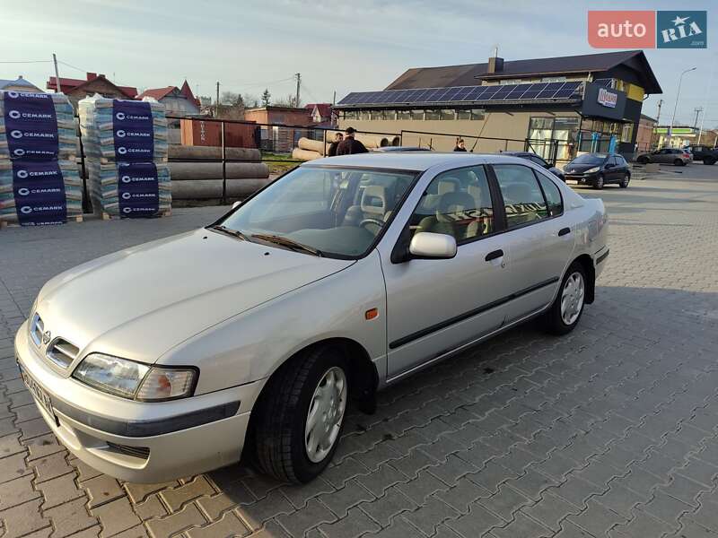 Седан Nissan Primera 1999 в Теребовле