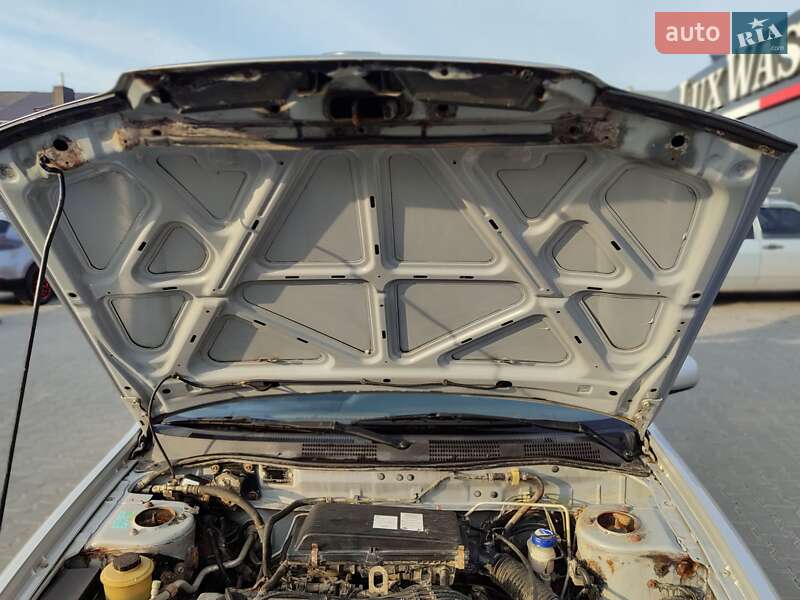 Седан Nissan Primera 1999 в Теребовле