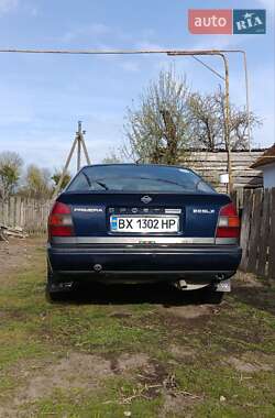 Хэтчбек Nissan Primera 1992 в 