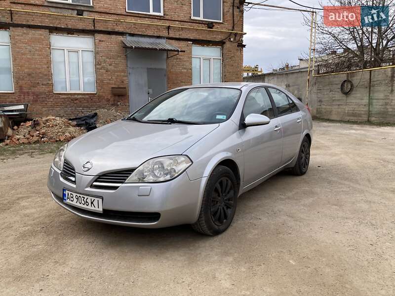 Ліфтбек Nissan Primera 2002 в 