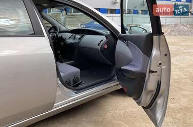 Ліфтбек Nissan Primera 2002 в 