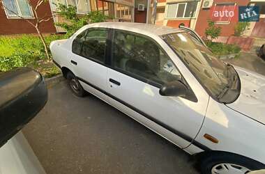 Универсал Nissan Primera 1994 в Киеве