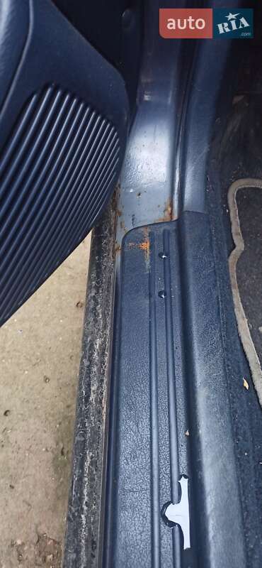 Седан Nissan Primera 1993 в Одесі