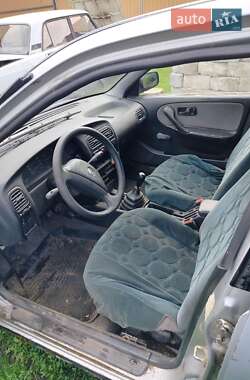 Універсал Nissan Primera 1992 в 