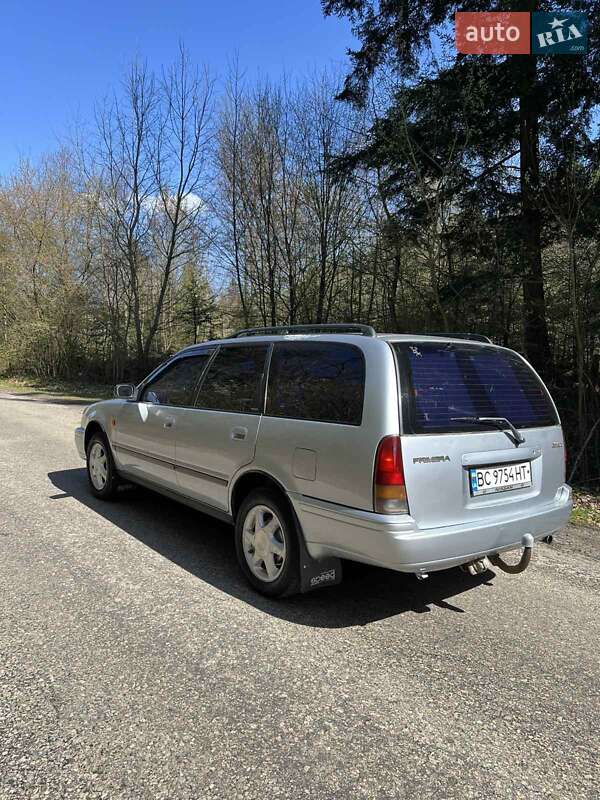 Универсал Nissan Primera 1992 в Самборе