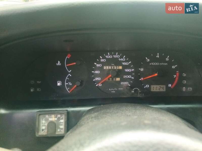 Хэтчбек Nissan Primera 1990 в Белой Церкви