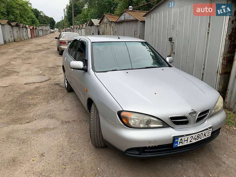 Седан Nissan Primera 2001 в Черкасах