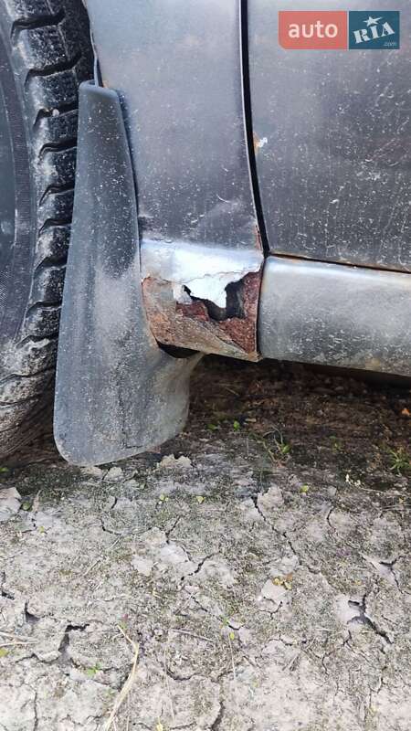 Седан Nissan Primera 1994 в Хмельницькому