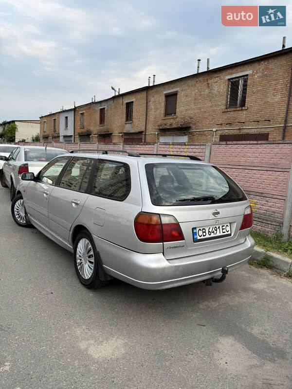 Nissan Primera 2001