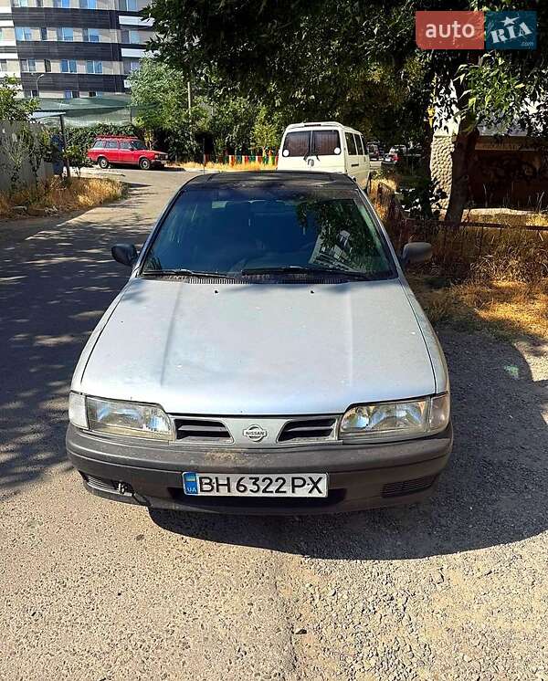 Седан Nissan Primera 1991 в Одесі