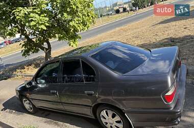 Седан Nissan Primera 1995 в Чорноморську