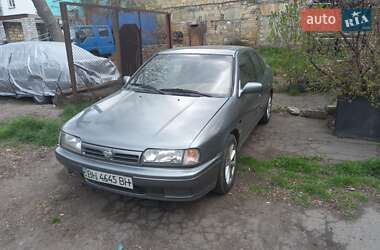 Седан Nissan Primera 1993 в Одессе