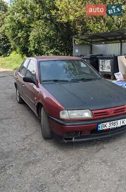 Седан Nissan Primera 1996 в Здолбунове