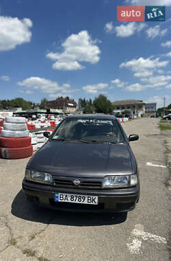 Хэтчбек Nissan Primera 1992 в Умани