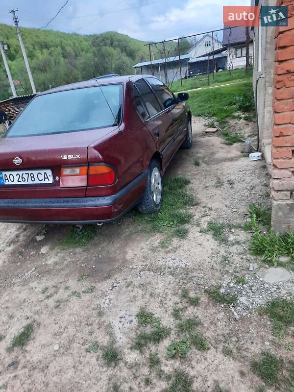 Седан Nissan Primera 1994 в Верхньому Водяному